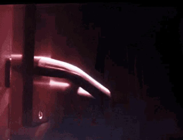 jurassic-park-opening-the-door.webp